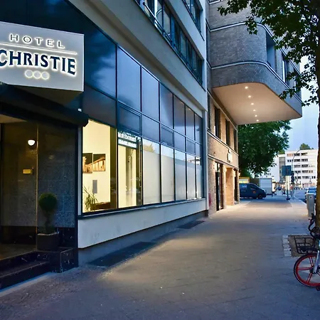 Christie アパートホテル