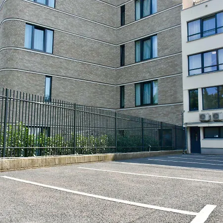 Christie Lägenhetshotell 3*