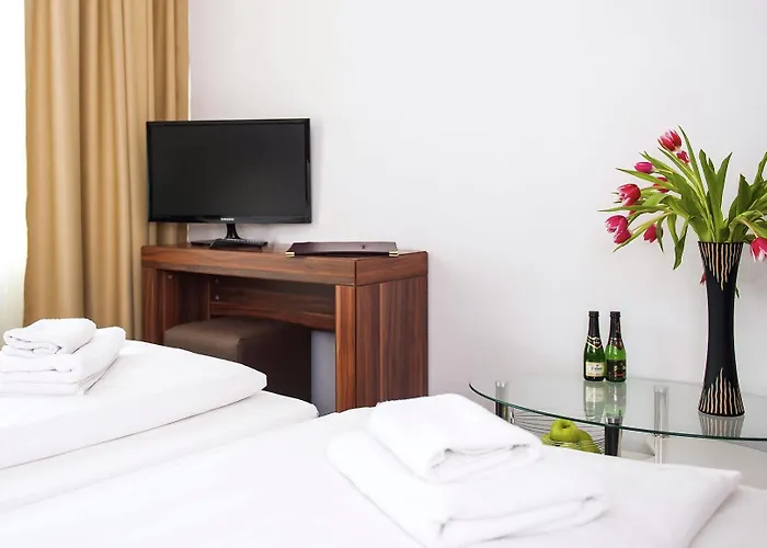 Hotel apartamentowy Christie 3*