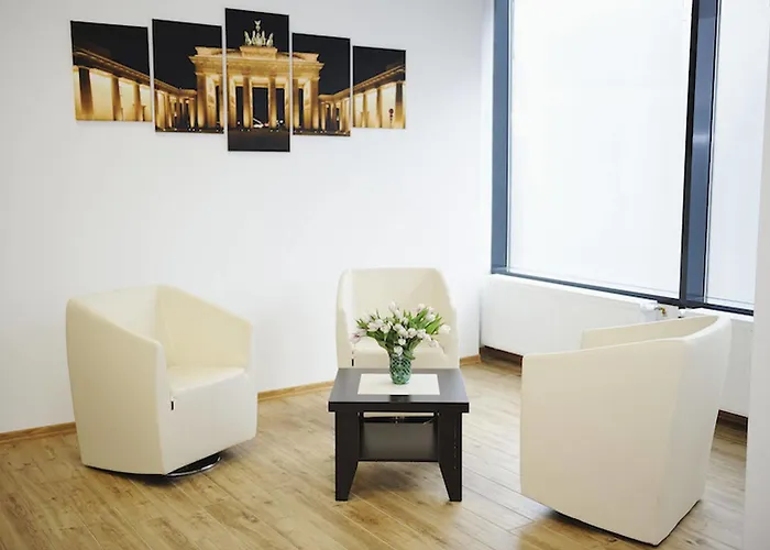 Christie Apartahotel 3*