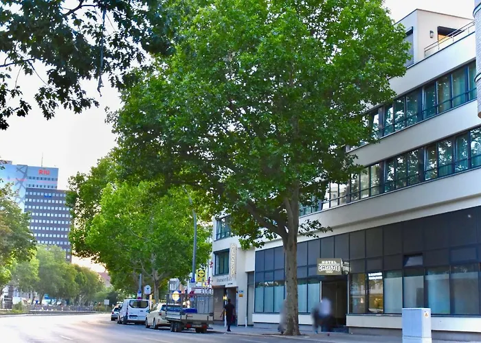 Christie 3* برلين